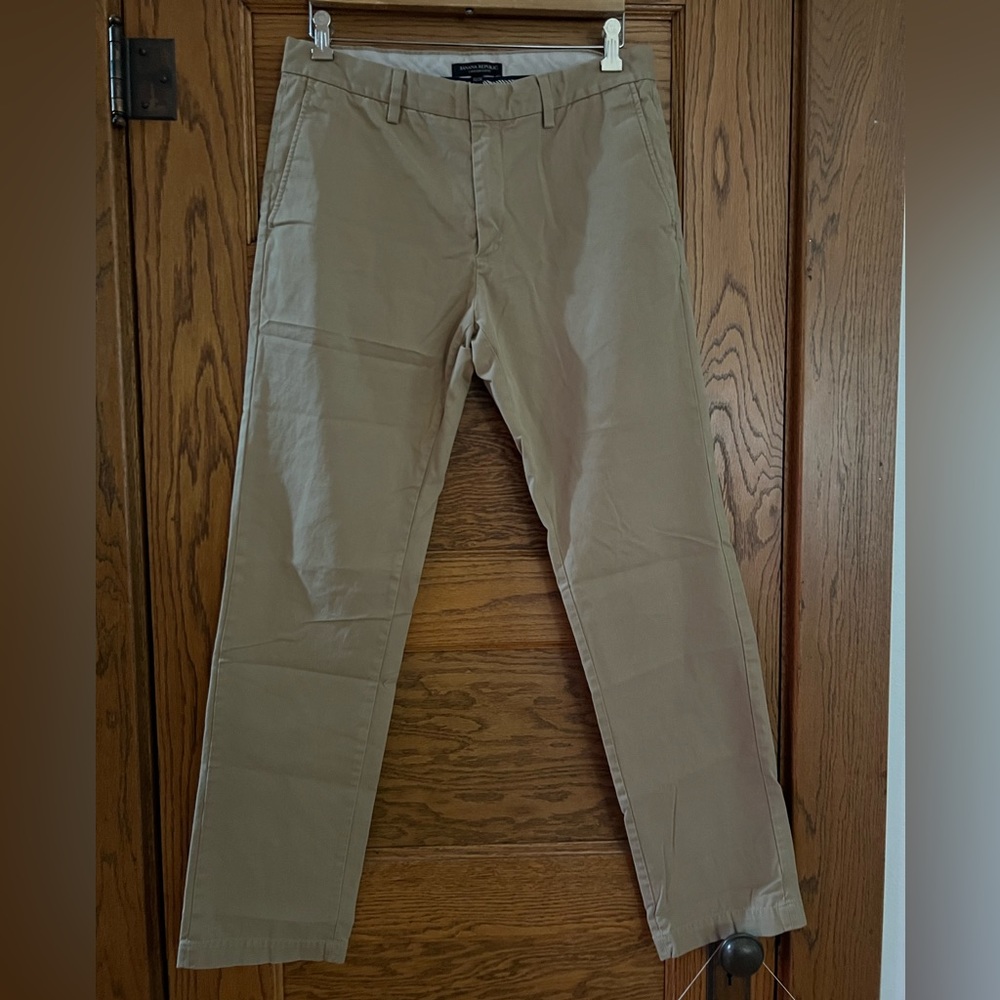 Khaki Banana Republic chinos